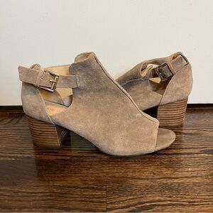 Nine West Taupe Suede Ankle Booties peep toe cut out buckle light brown